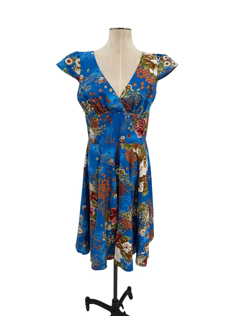 Victory Parade Bettie's Bombshells Japanese Floral Swing Dress Blue UK 16 US 12